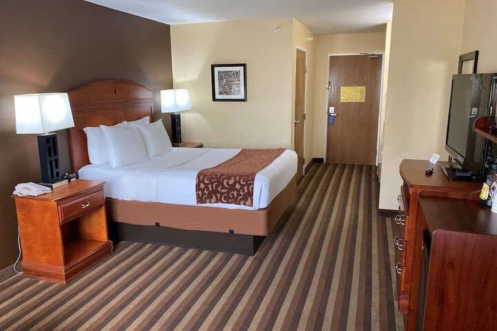 Room 12 of 27