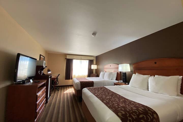 Room 6 of 27